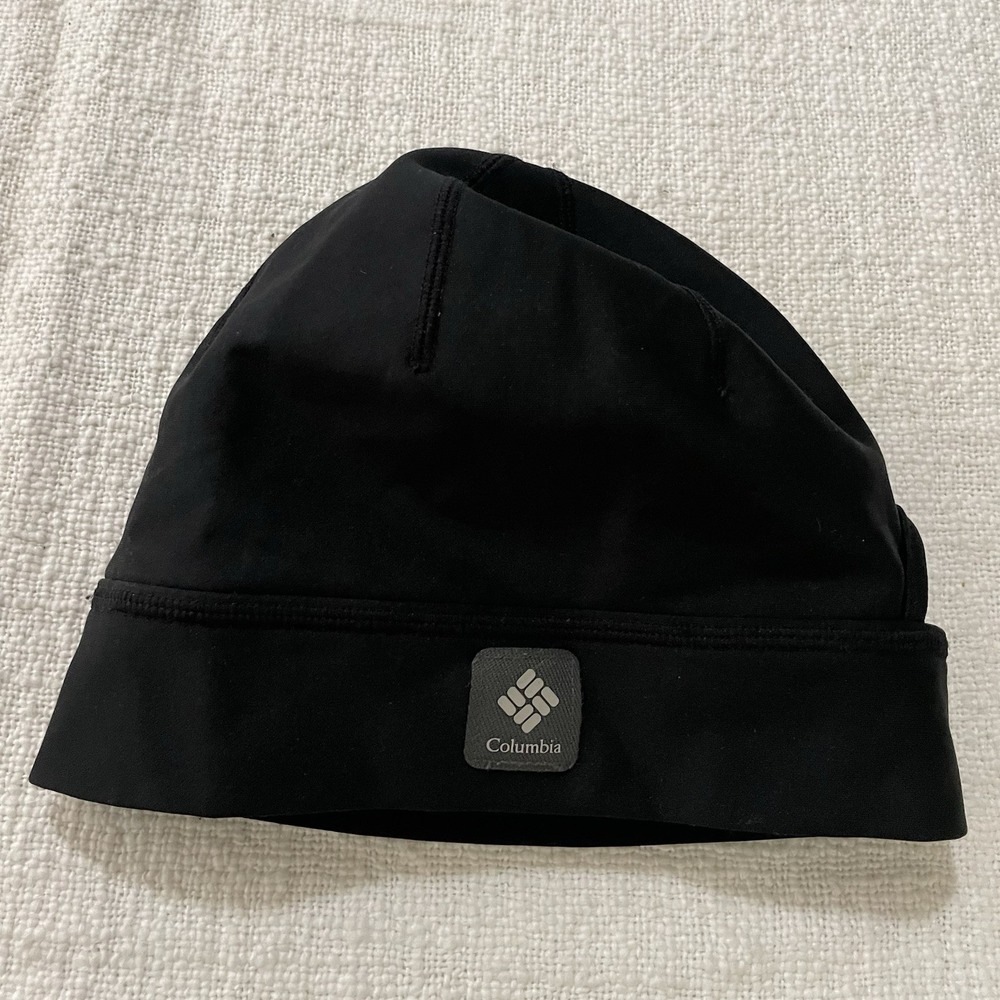 COLUMBIA Hat Women's S/M Black Head of the Trail Beanie Silver Metallic Lining